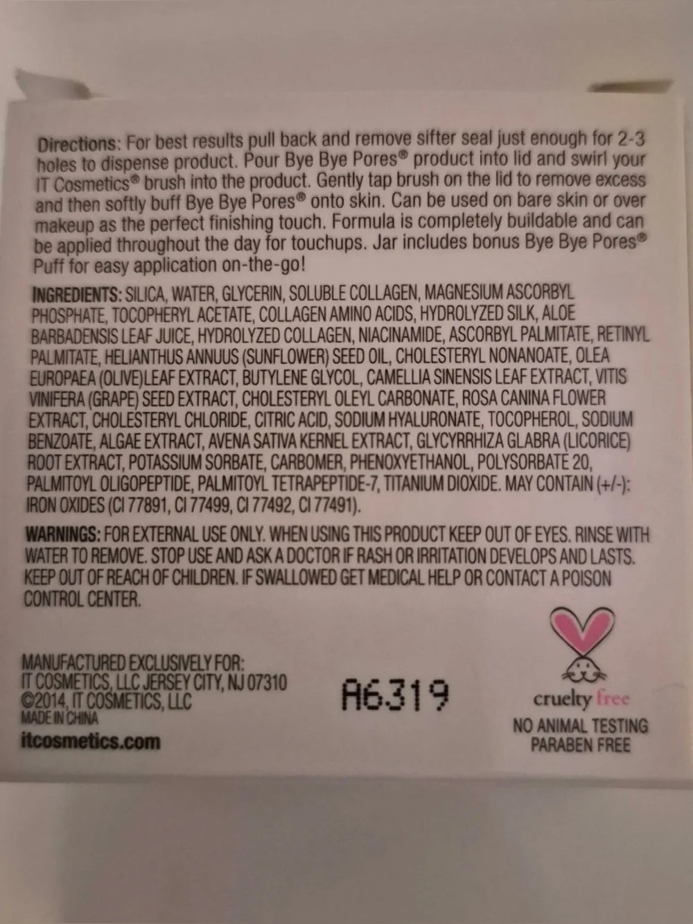 it cosmetics box opened